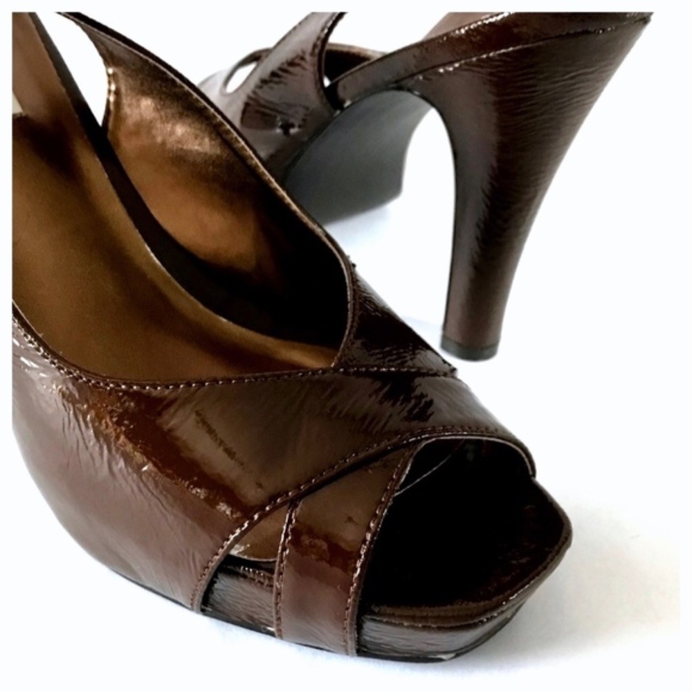 Steve Madden Brown Patent Leather Platform Sandal